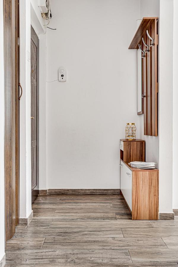 Gabriel Apartment Арад Екстериор снимка
